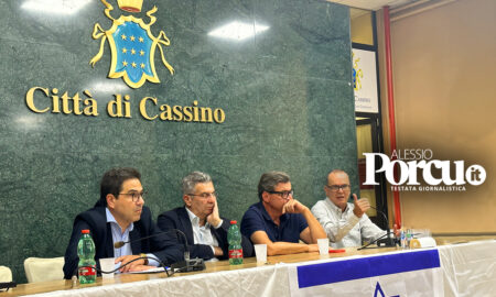 L’urlo di Calenda: “Stanno soffocando l’automotive”